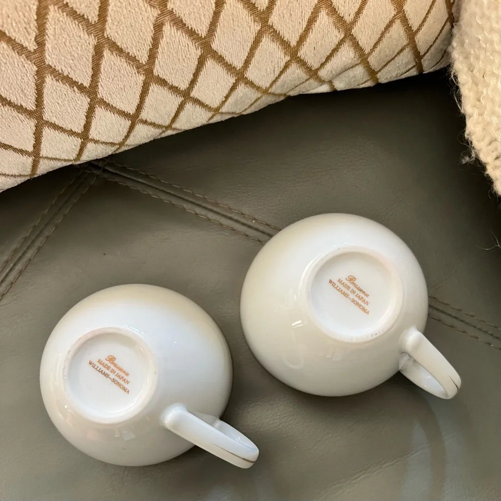 WILLIAMS SONOMA Brasserie JAPAN Gold Band PORCELAIN Tea Coffee Cups SET of 2